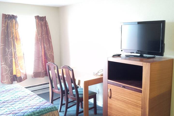 Holiday Lodge