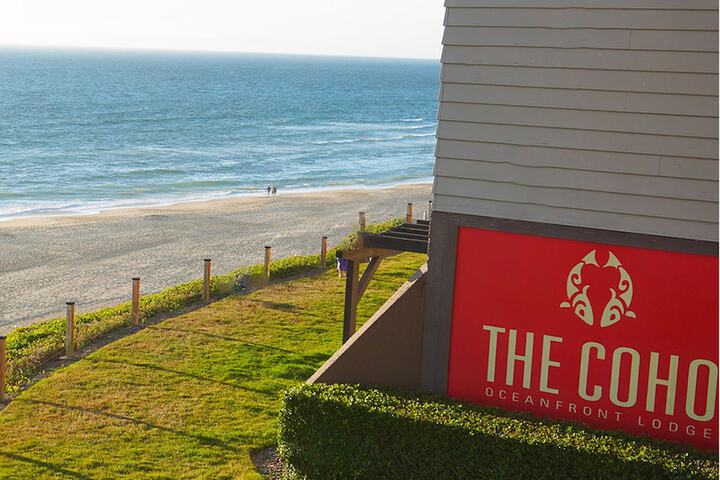 The Coho Oceanfront Lodge