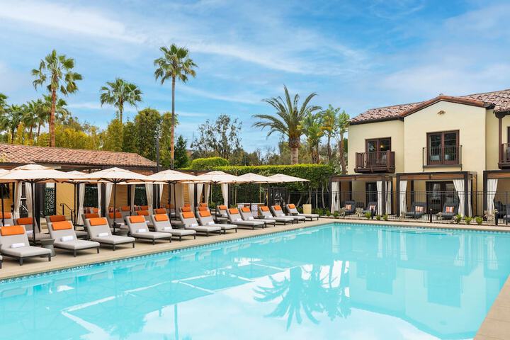 Estancia La Jolla Hotel & Spa