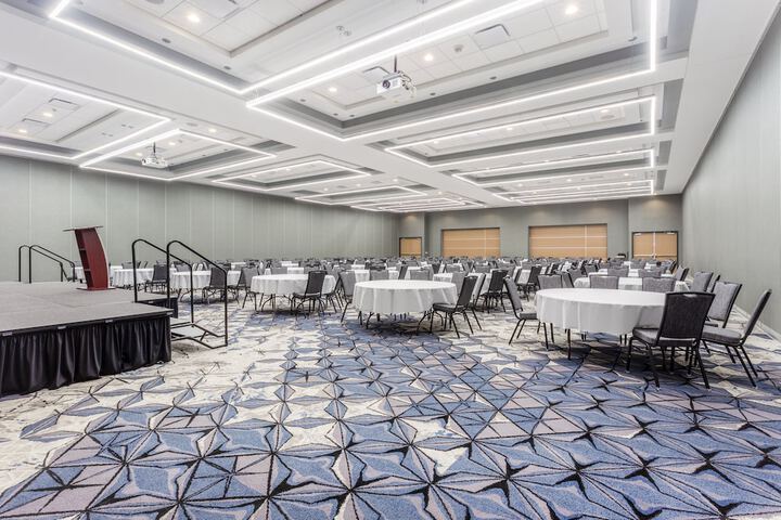 Holiday Inn & Suites Cedar Falls - Waterloo Event Center by IHG