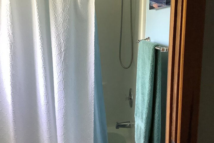 Room 115 of 200