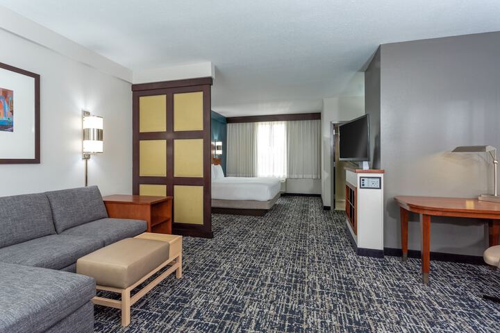 Room 16 of 31