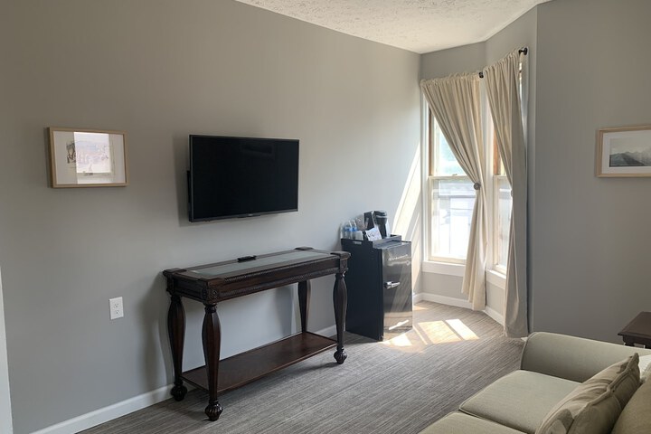 Room 28 of 57