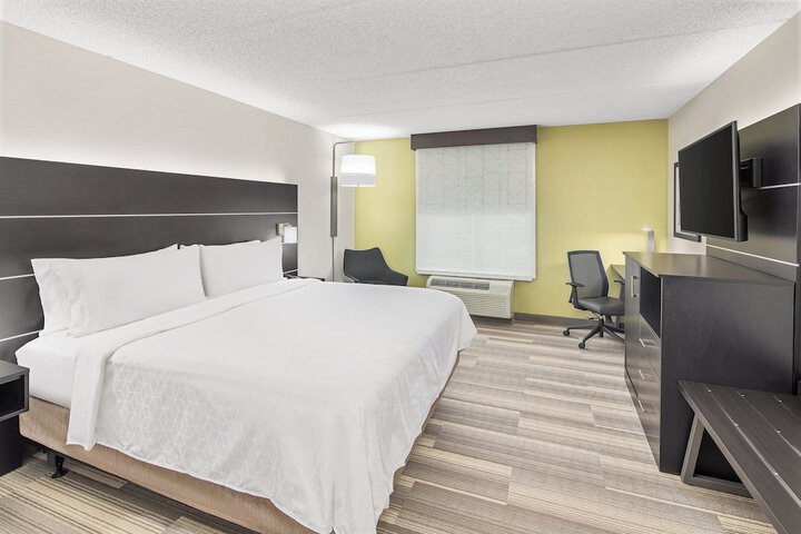 Holiday Inn Express & Suites Greenville-I-85 & Woodruff Rd by IHG