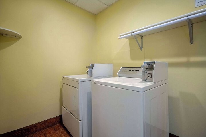 Room 15 of 36