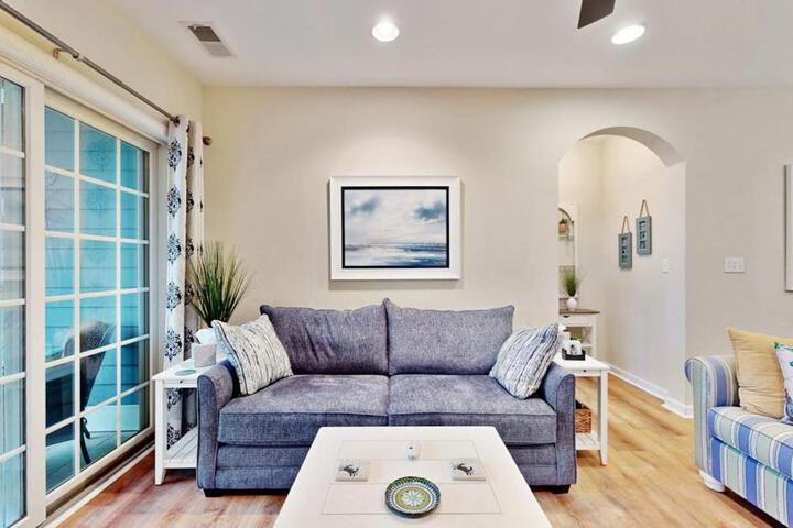 Bayside Resort --- 31574 Winterberry Pkwy Unit 305B