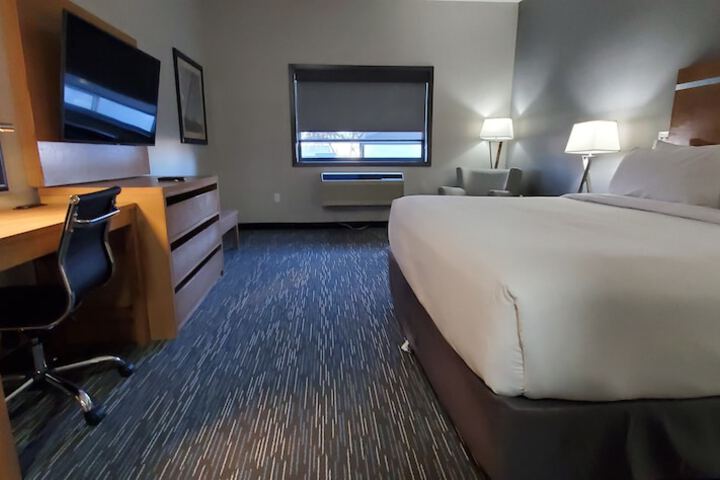 Room 32 of 88