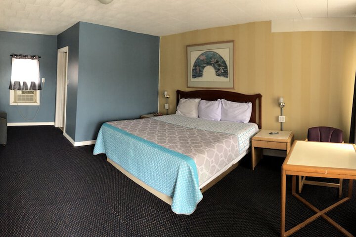 Room 85 of 90