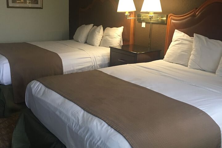 Room 9 of 26