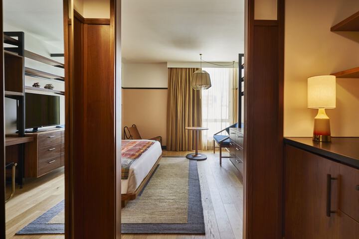 Room 44 of 88