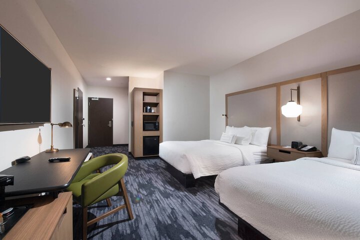 Room 16 of 25