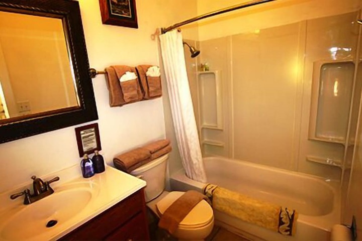Beachwood Condos & Resort