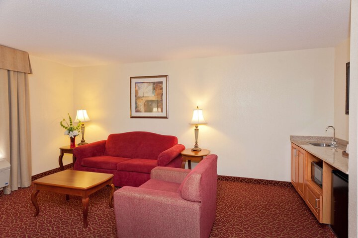 Hampton Inn & Suites McComb