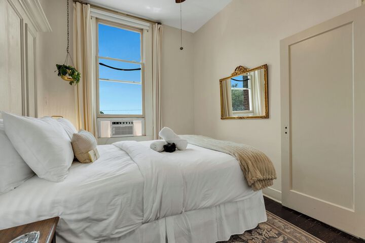 Room 180 of 188