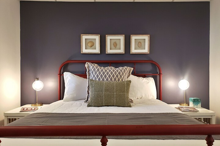 Room 21 of 36