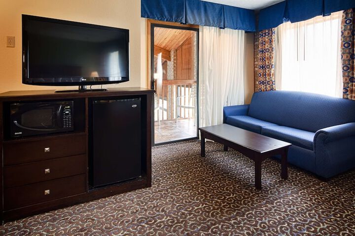 Room 15 of 24