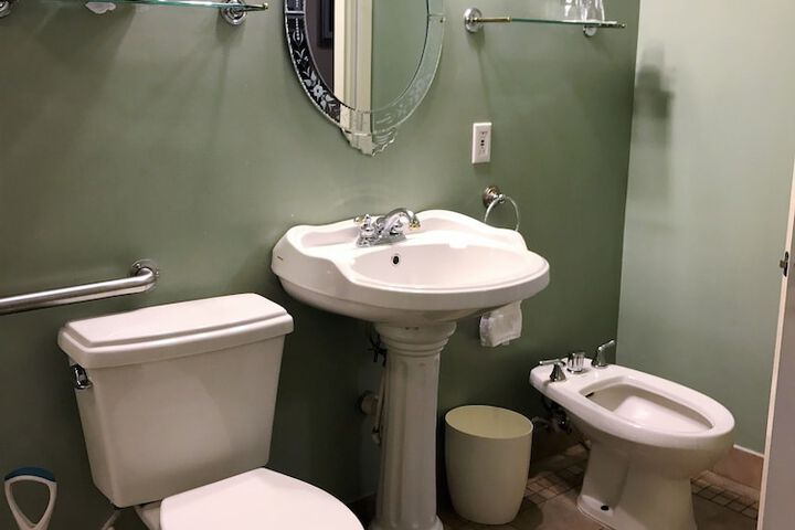 Room 38 of 55