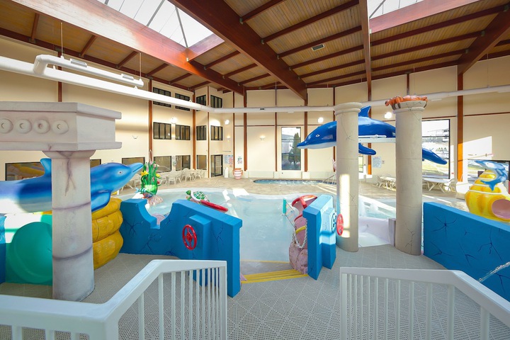 Grand Marquis Waterpark Hotel & Suites