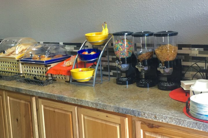 Breakfast/Coffee Service 42 of 46