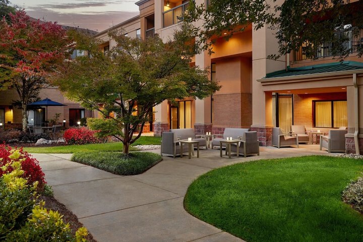 Terrace/Patio 44 of 44