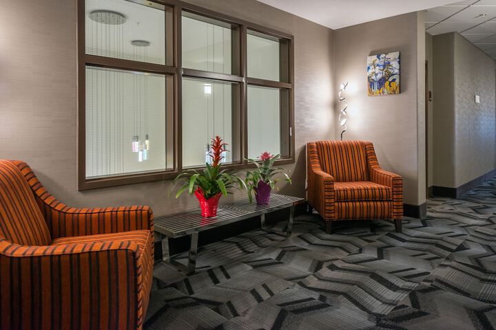 Encore Suites by Service Plus Inns