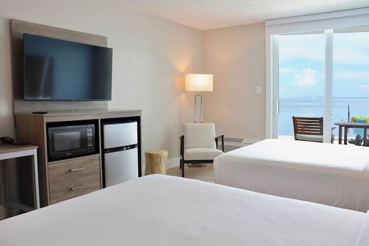 SkyBeach Resort