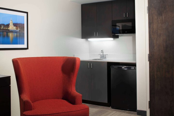 Hampton Inn Charleston-Southridge