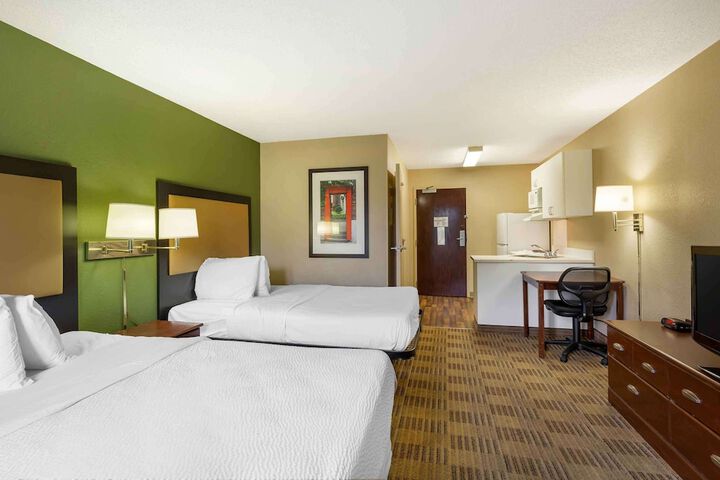 Room 13 of 26