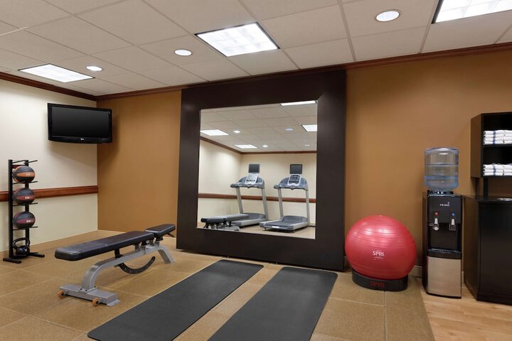 Homewood Suites by Hilton Dulles-North / Loudoun
