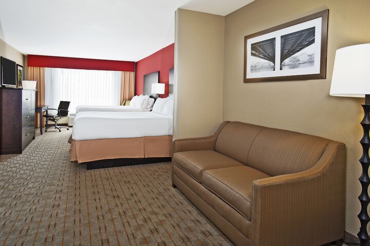 Room 11 of 31