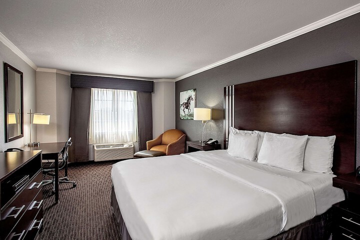 Room 22 of 28