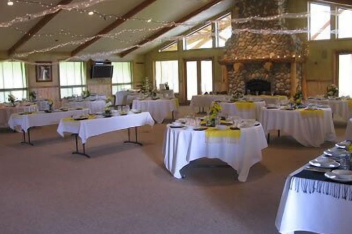 RiverStone Family Lodge