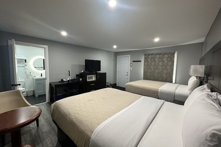 Room 84 of 141