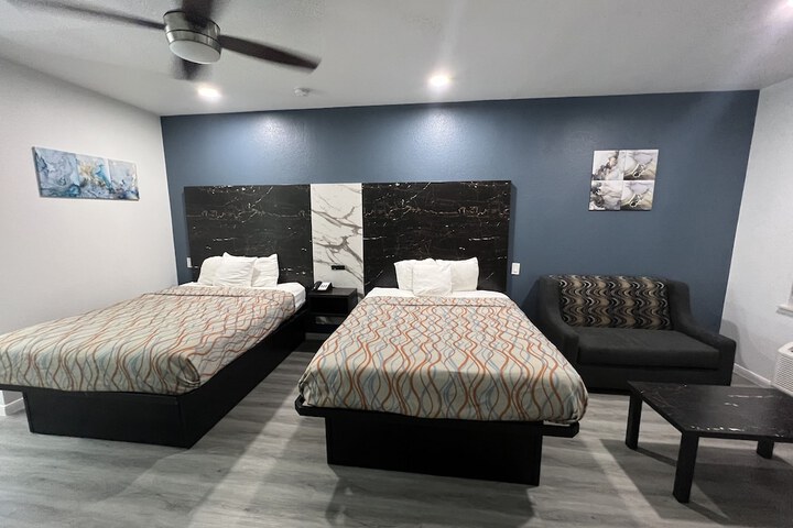 Room 12 of 52