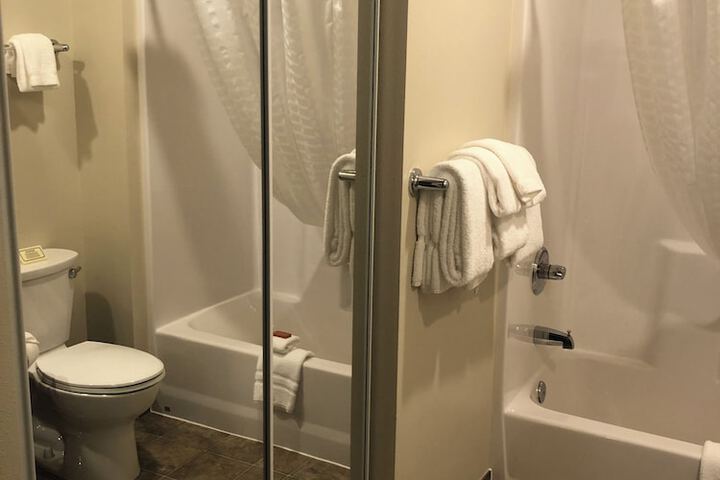 Room 20 of 29