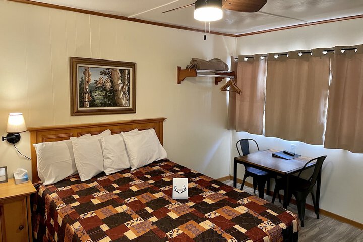 Whitetail Creek Resort