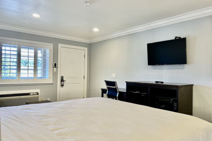 Room 78 of 152