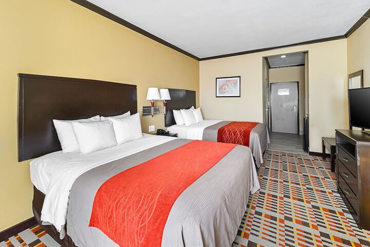 Room 32 of 45