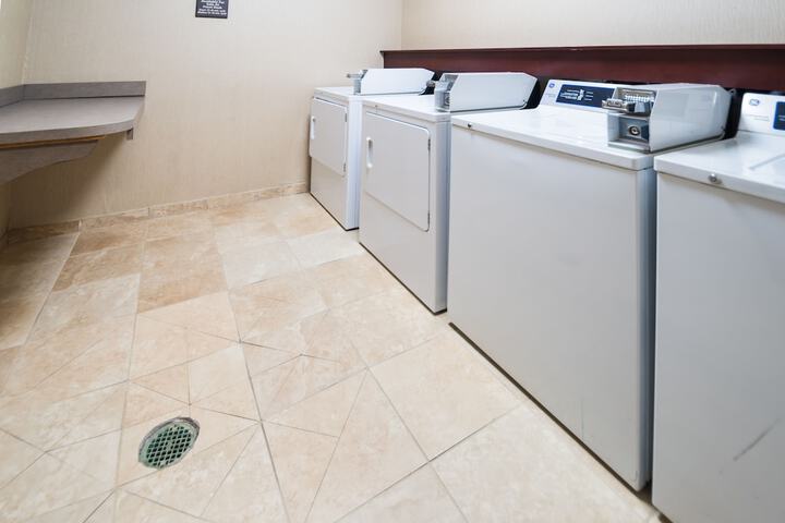 Hampton Inn & Suites Greensburg