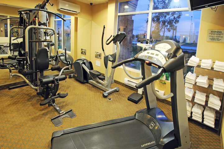 Holiday Inn Express & Suites Brampton by IHG