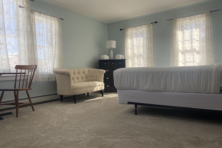 Room 226 of 294