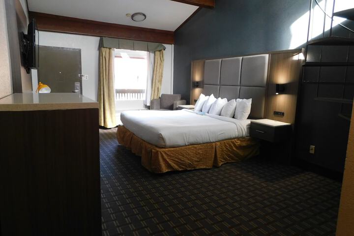 Room 95 of 102