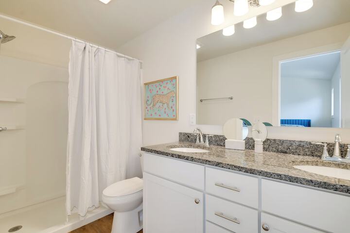2 Mi to TBK Bank Sports Complex: Townhome w / Patio