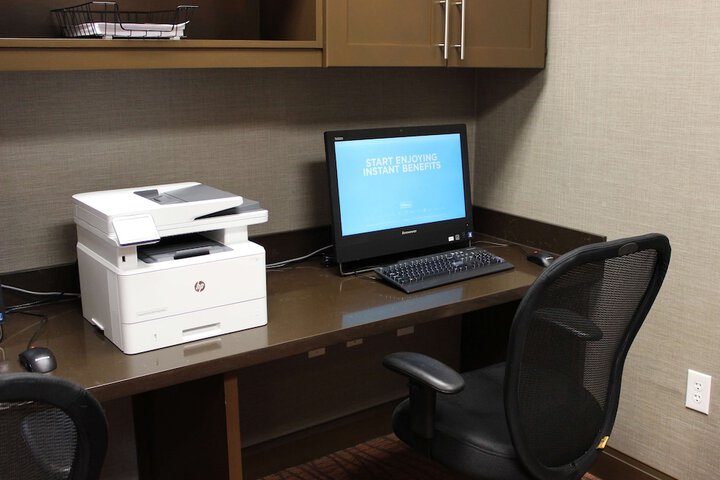 Business Center 56 of 57
