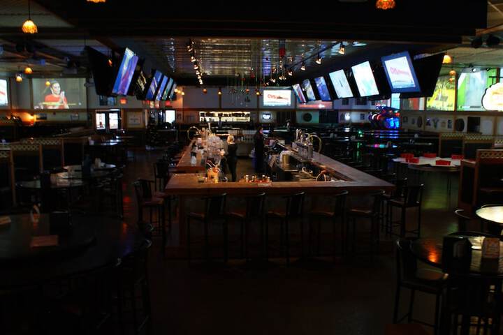 Lounge 51 of 71