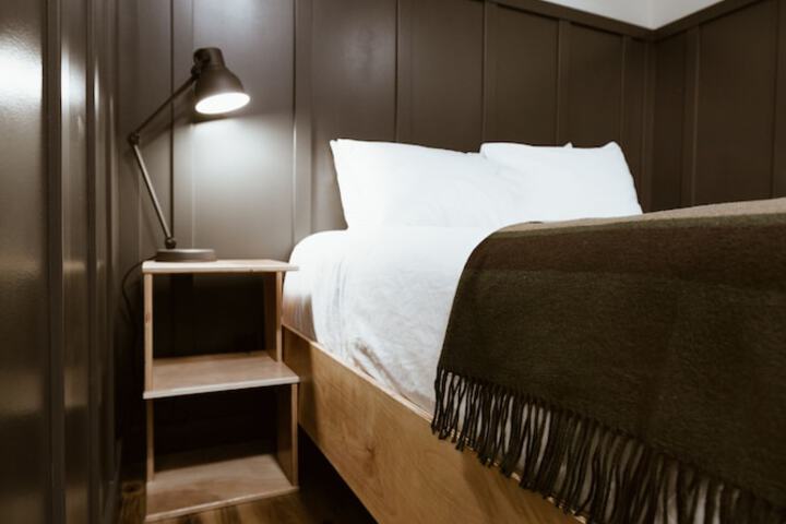 Room 62 of 71