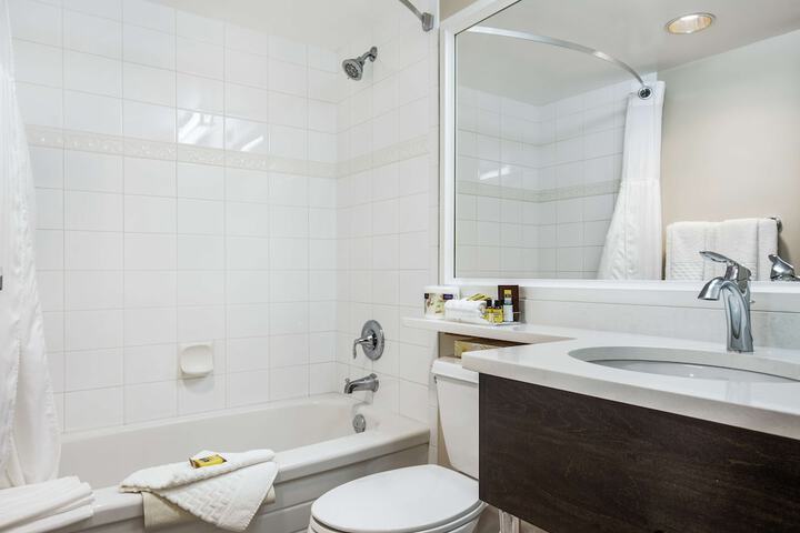 Best Western Plus Columbia River Hotel