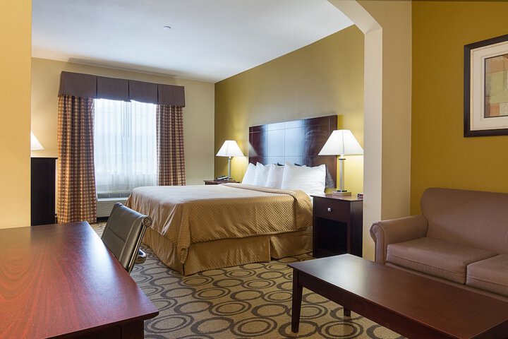 Room 34 of 74