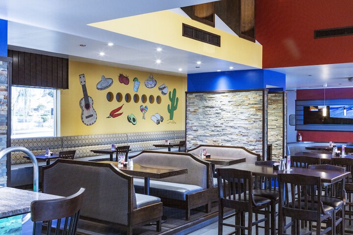Dining 59 of 79