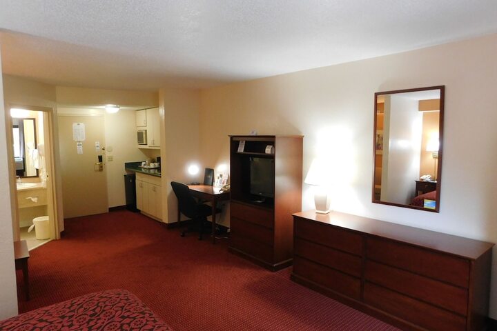 Room 16 of 43